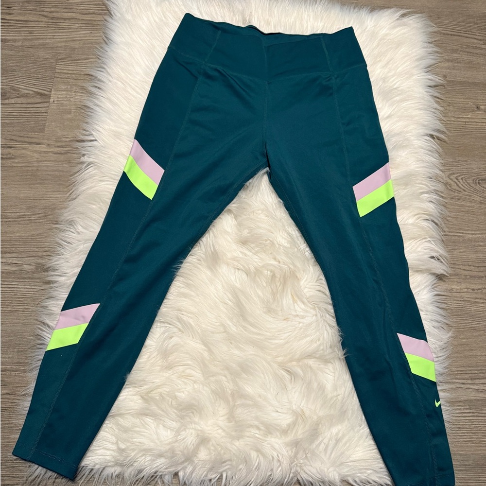 Nike women’s Dark Teal Leggings size L